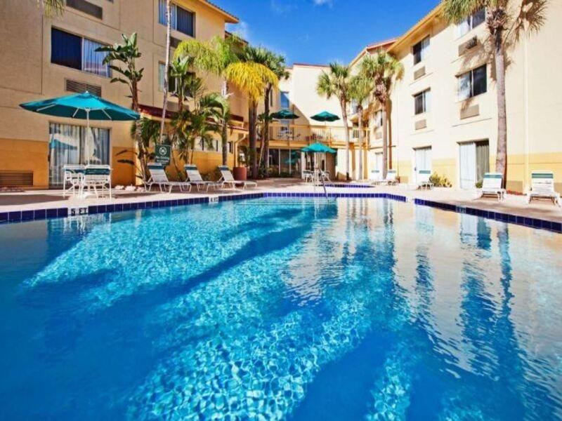 La Quinta By Wyndham St. Pete-Clearwater Airport Hotel Bagian luar foto