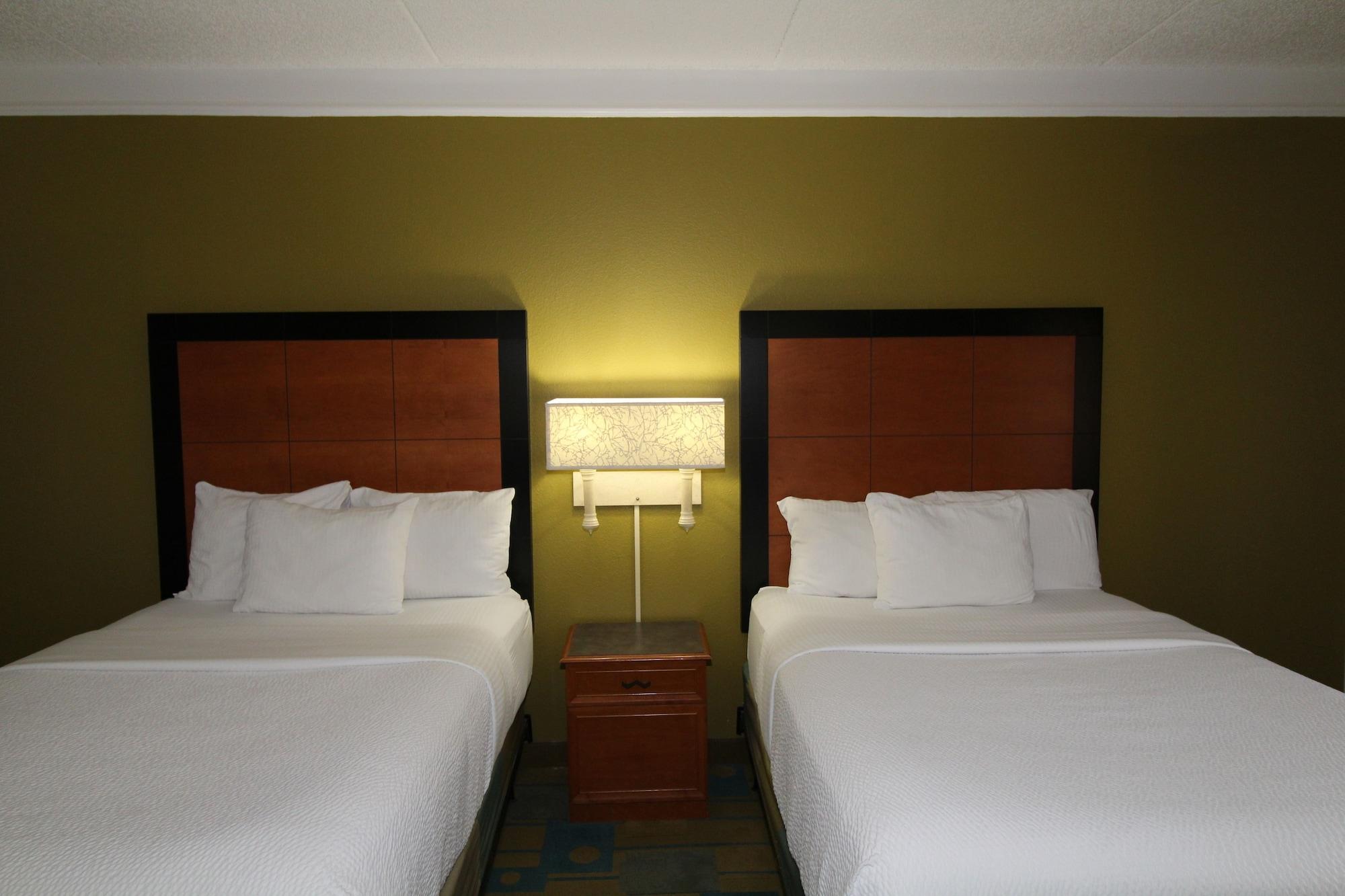 La Quinta By Wyndham St. Pete-Clearwater Airport Hotel Bagian luar foto