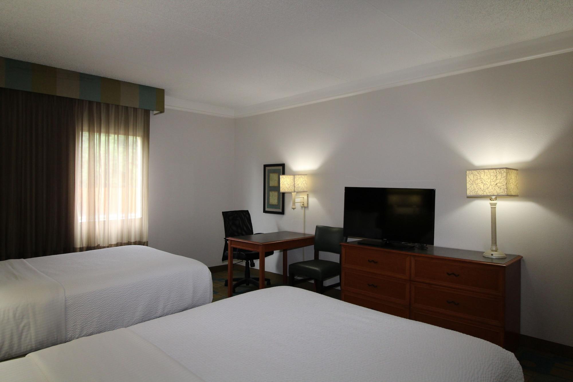 La Quinta By Wyndham St. Pete-Clearwater Airport Hotel Bagian luar foto