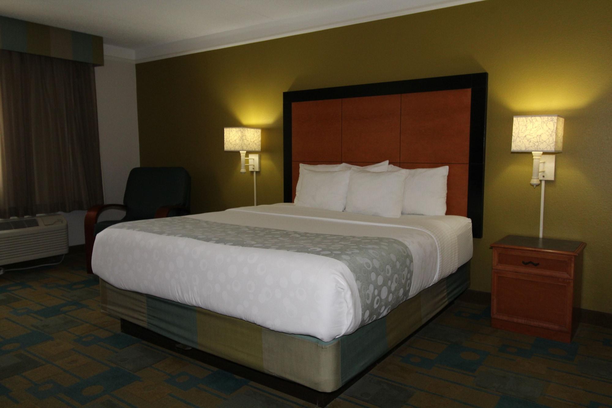 La Quinta By Wyndham St. Pete-Clearwater Airport Hotel Bagian luar foto