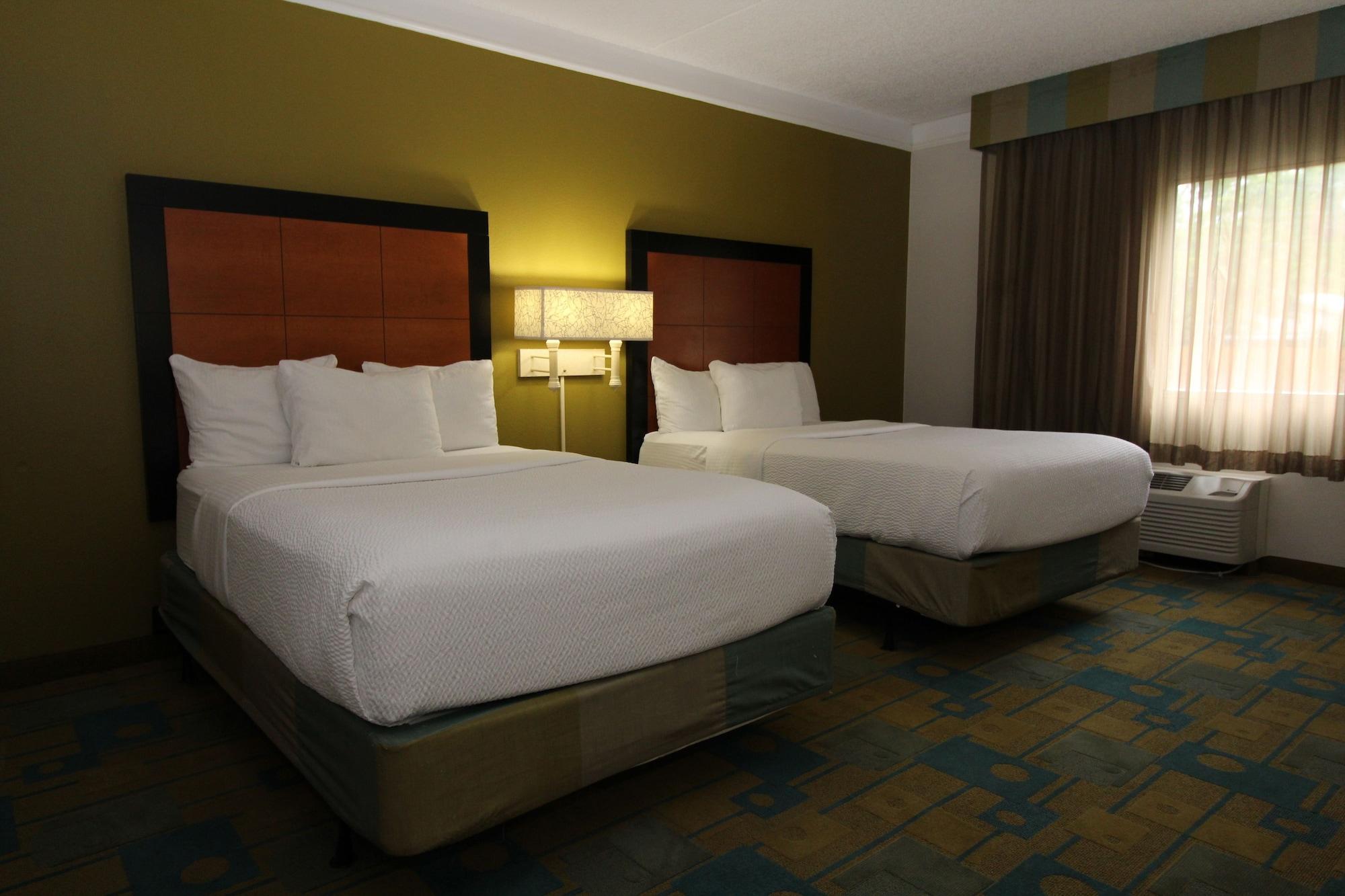 La Quinta By Wyndham St. Pete-Clearwater Airport Hotel Bagian luar foto