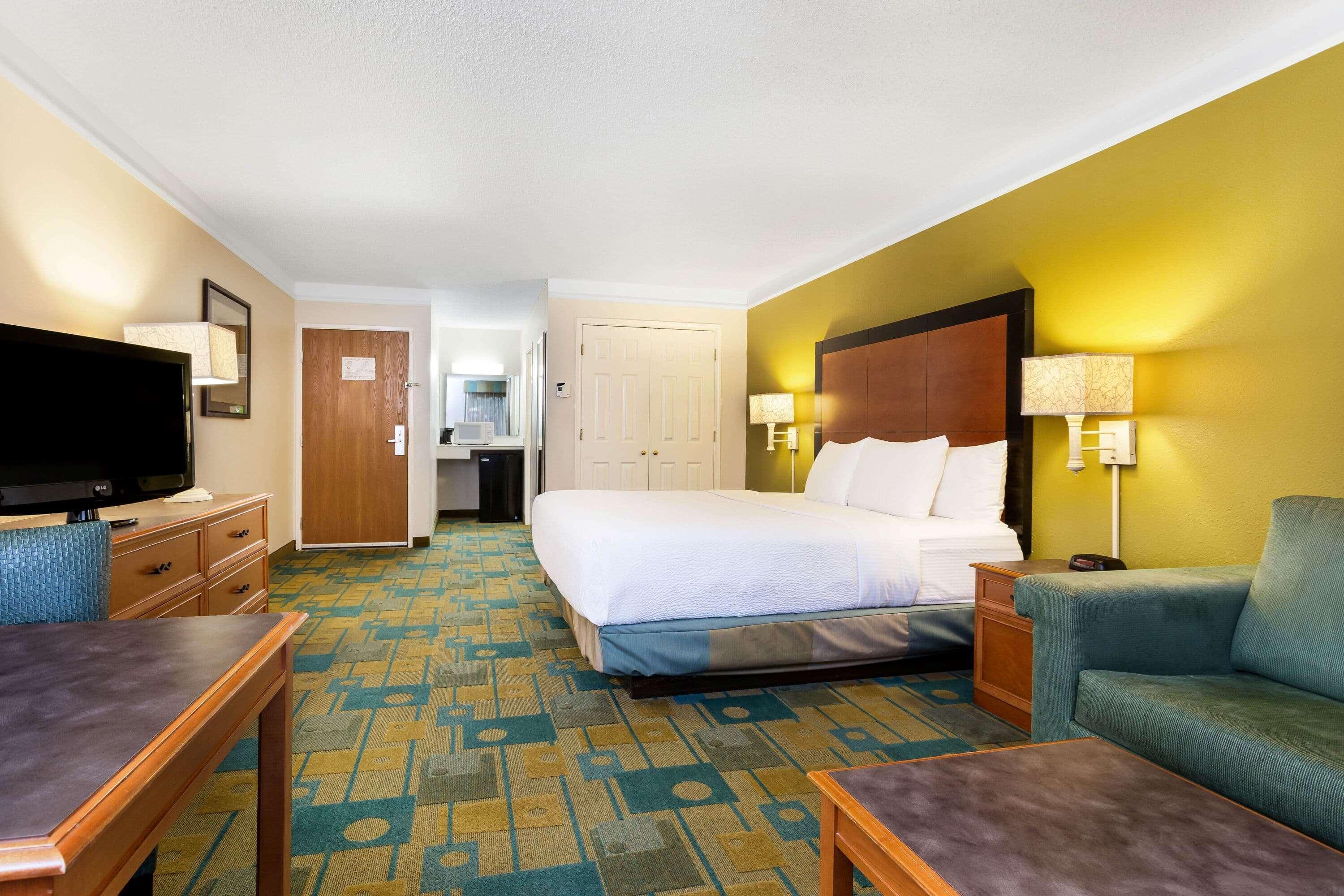 La Quinta By Wyndham St. Pete-Clearwater Airport Hotel Bagian luar foto