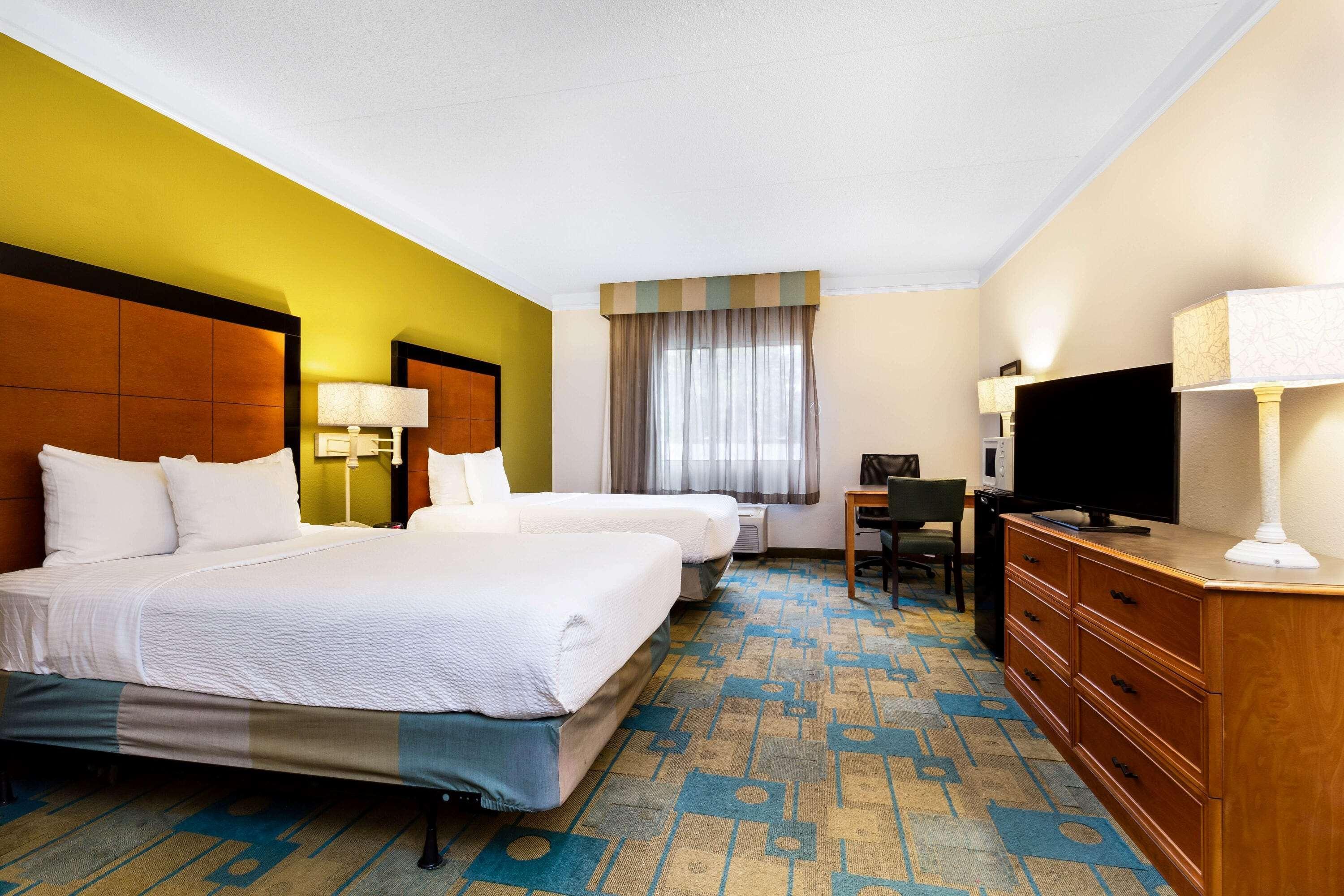 La Quinta By Wyndham St. Pete-Clearwater Airport Hotel Bagian luar foto