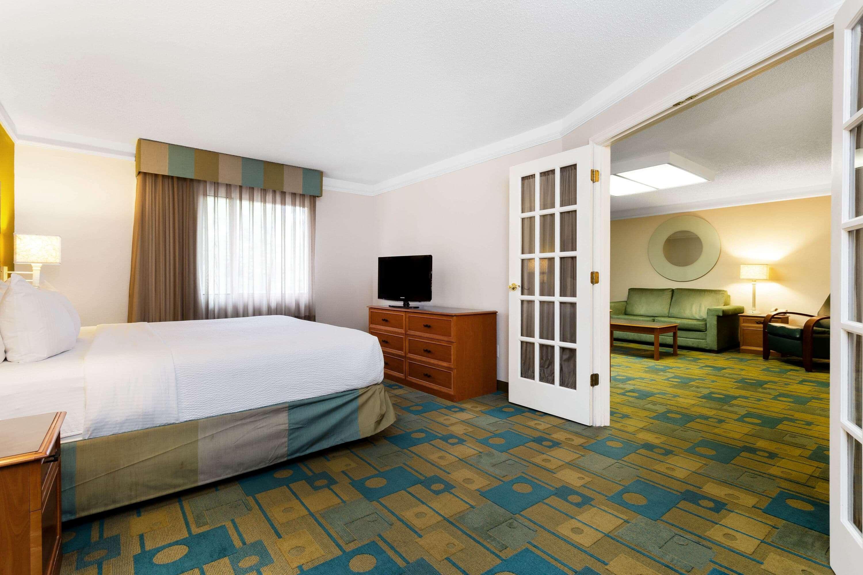 La Quinta By Wyndham St. Pete-Clearwater Airport Hotel Bagian luar foto