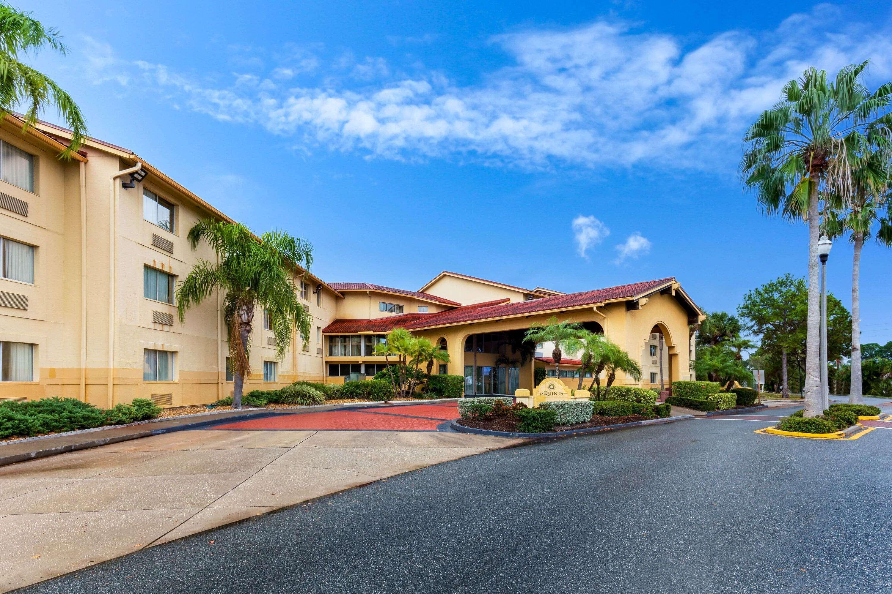 La Quinta By Wyndham St. Pete-Clearwater Airport Hotel Bagian luar foto