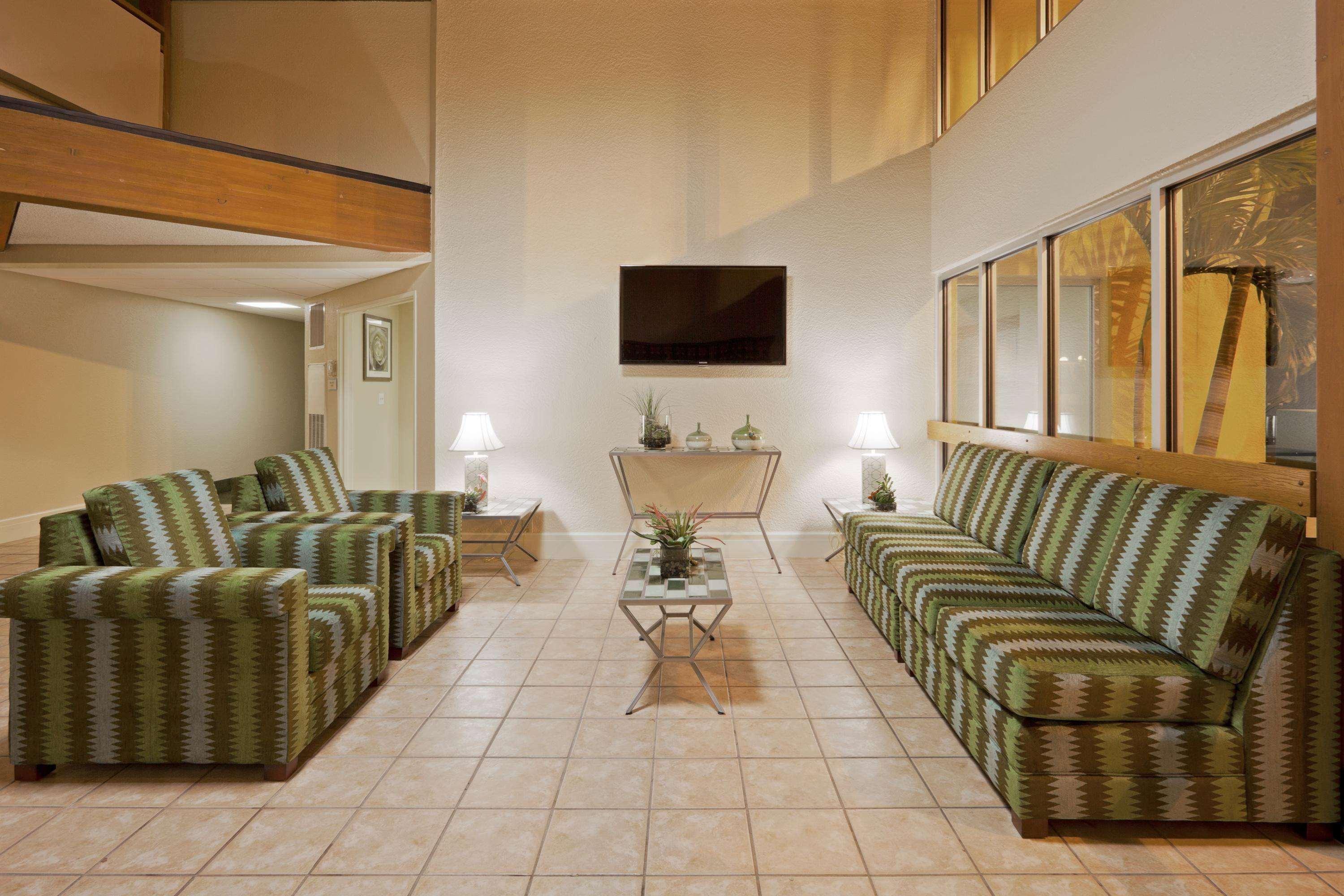 La Quinta By Wyndham St. Pete-Clearwater Airport Hotel Bagian luar foto