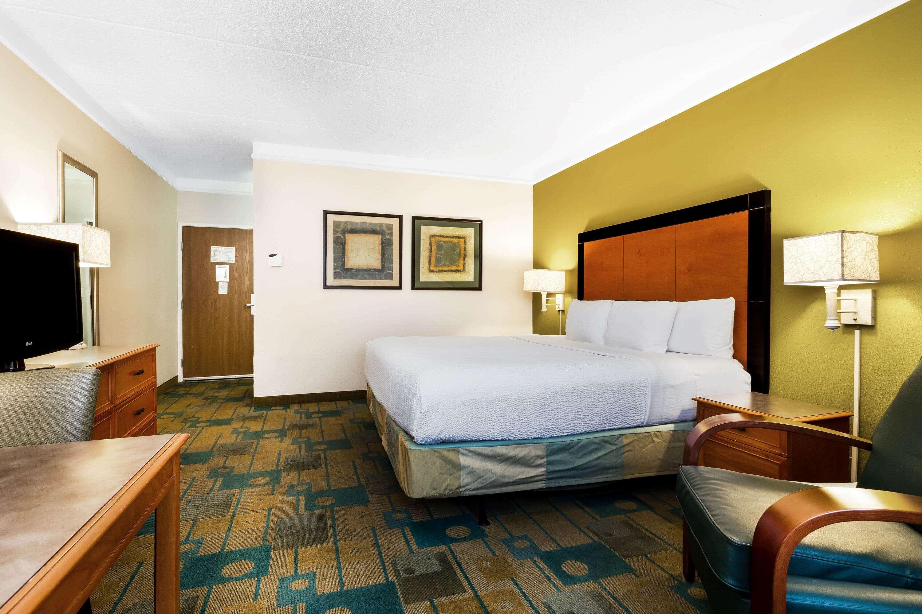 La Quinta By Wyndham St. Pete-Clearwater Airport Hotel Bagian luar foto