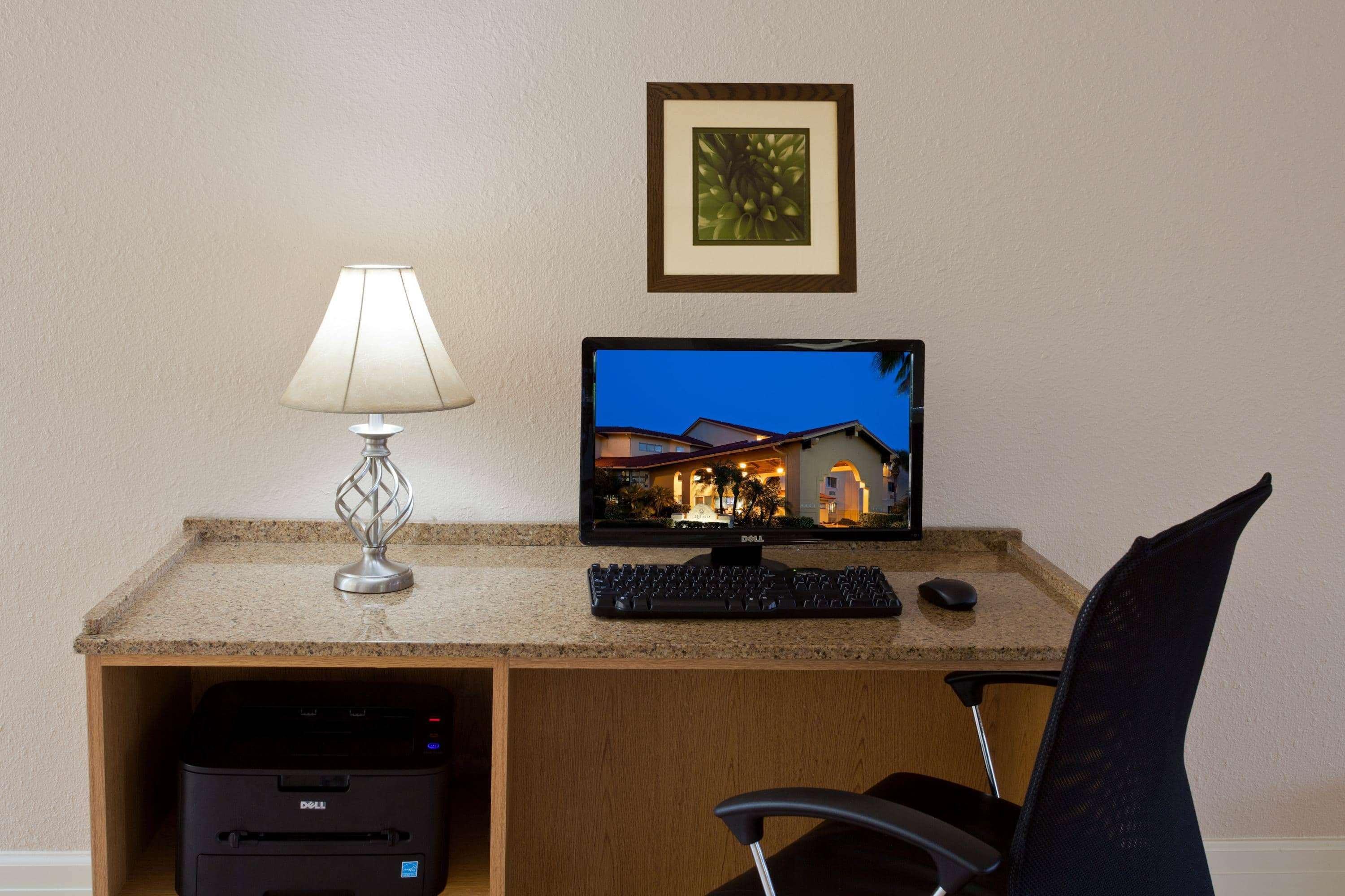 La Quinta By Wyndham St. Pete-Clearwater Airport Hotel Bagian luar foto